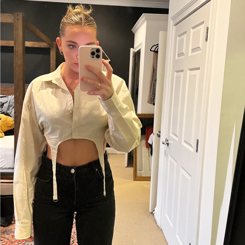 Lioness button down crop top